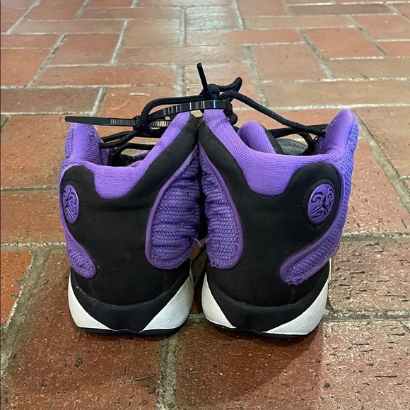 Jordan Kids Retro Venom Purple and Black Sneakers - Picture 2 of 6